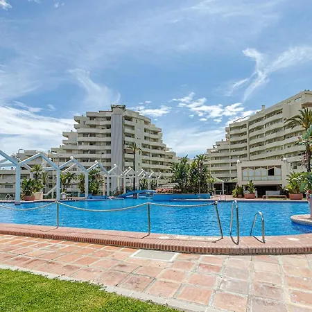 Benalbeach Excellent With Good Views *